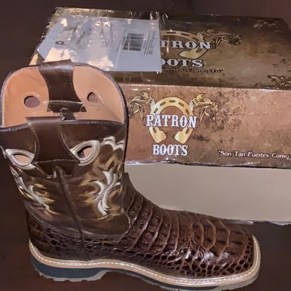 Size 9 Cayman Boots w steal toe and super cushion soles